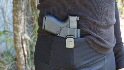 Benefits of Athletic Wear Holsters - RoundedGear.com