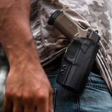 Choosing your first concealed carry holster - RoundedGear.com