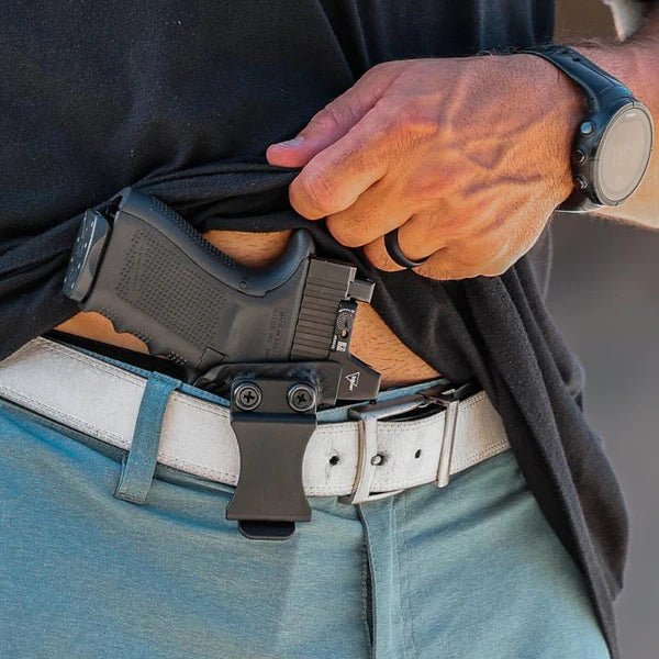 The most comfortable IWB (Inside the waistband) holster - RoundedGear.com
